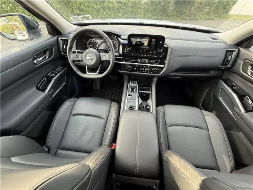 2025 Nissan Pathfinder Image 6