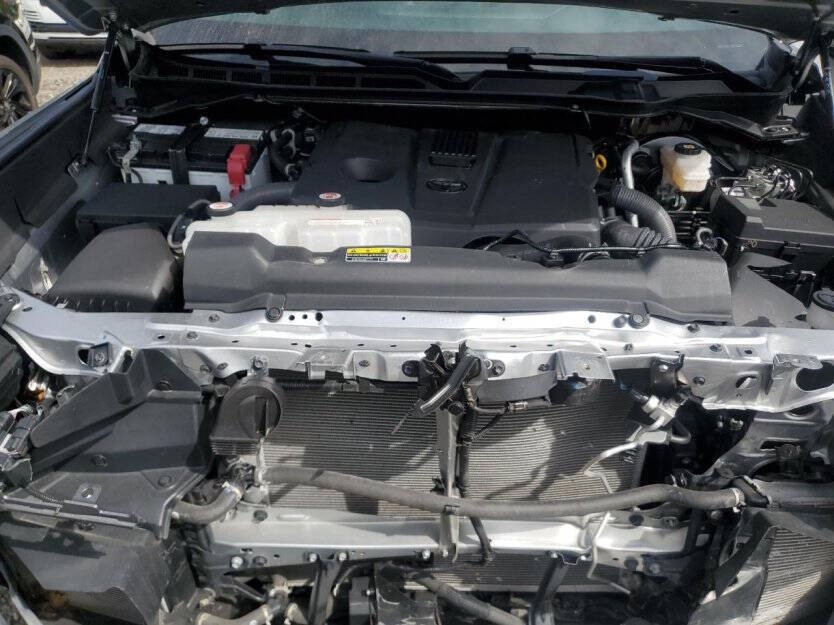 2022 Toyota Tundra Image 9