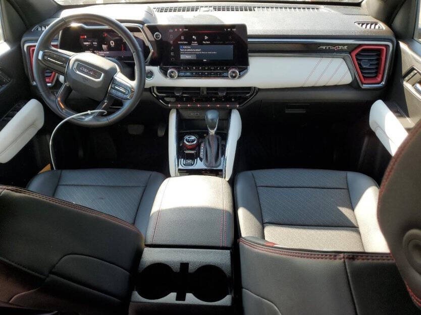 2024 GMC Canyon Image 7