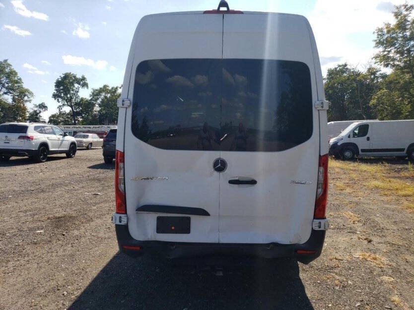 2019 Mercedes-Benz Sprinter Image 4