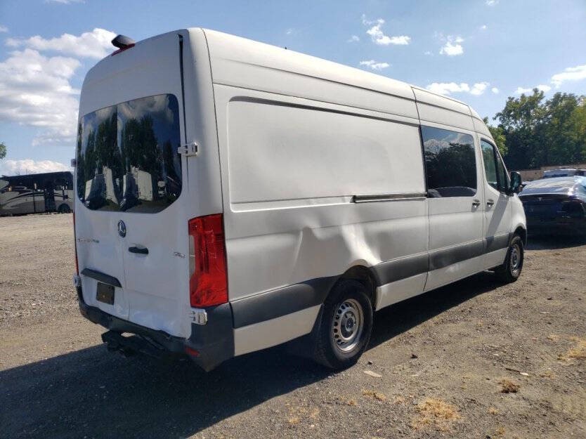 2019 Mercedes-Benz Sprinter Image 5