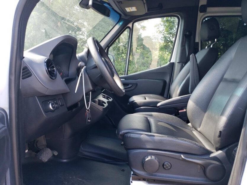 2019 Mercedes-Benz Sprinter Image 6