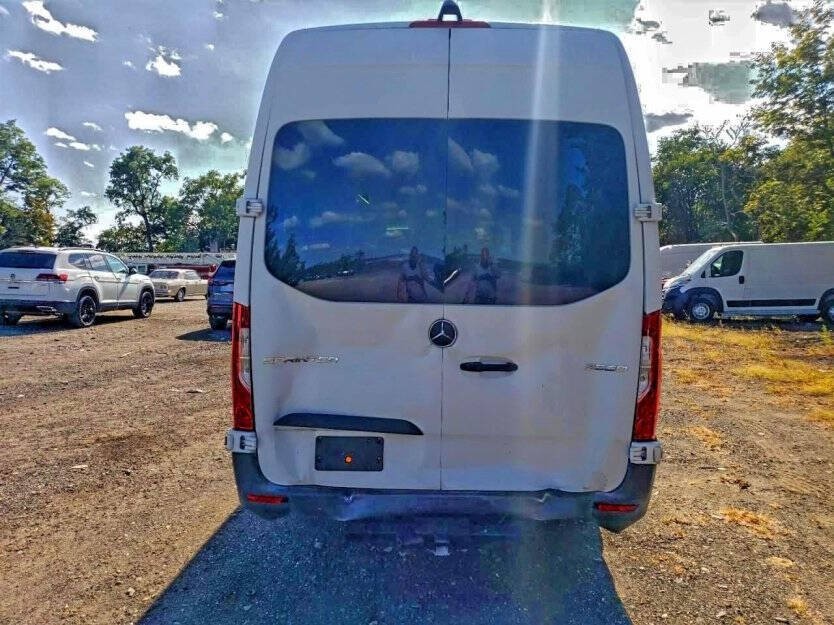 2019 Mercedes-Benz Sprinter Image 4