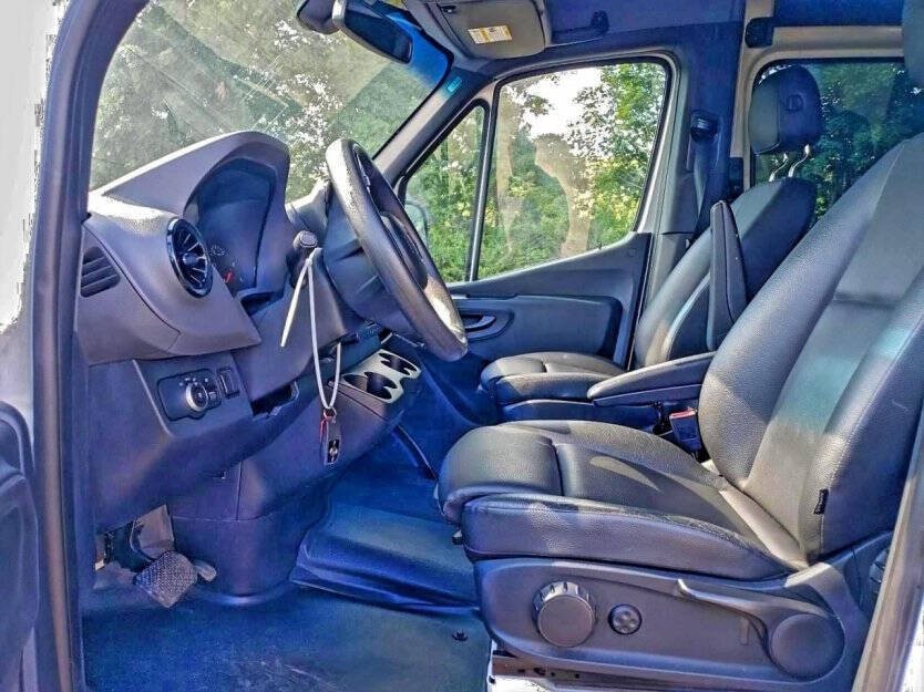 2019 Mercedes-Benz Sprinter Image 6
