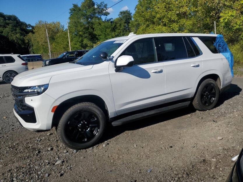 2023 Chevrolet Tahoe Image 2