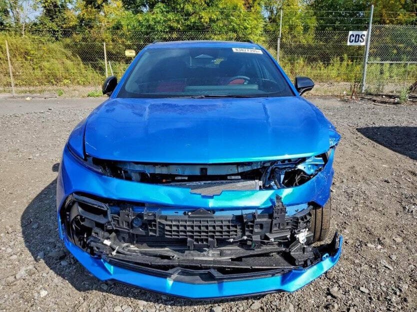 2025 Chevrolet Equinox Image 2