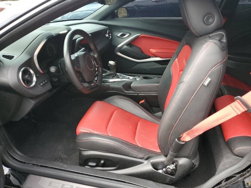 2023 Chevrolet Camaro Image 5