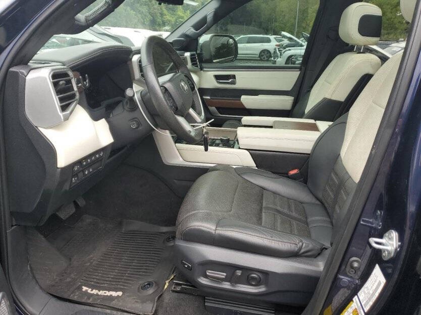 2023 Toyota Tundra Image 5