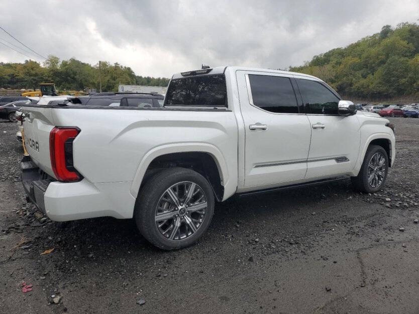 2022 Toyota Tundra Image 4