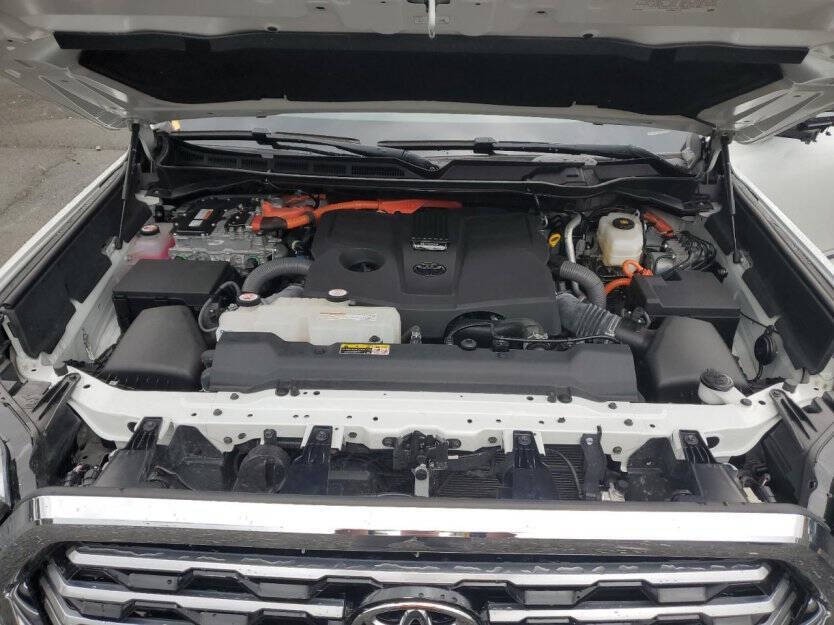 2022 Toyota Tundra Image 9