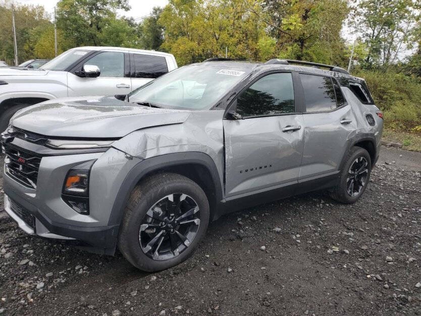 2025 Chevrolet Equinox Image 2