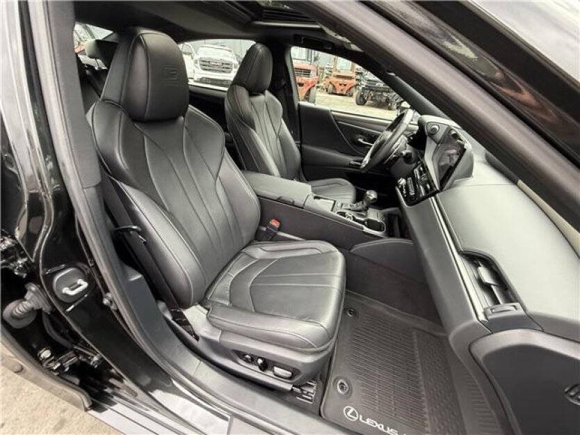2023 Lexus ES 350 Image 5