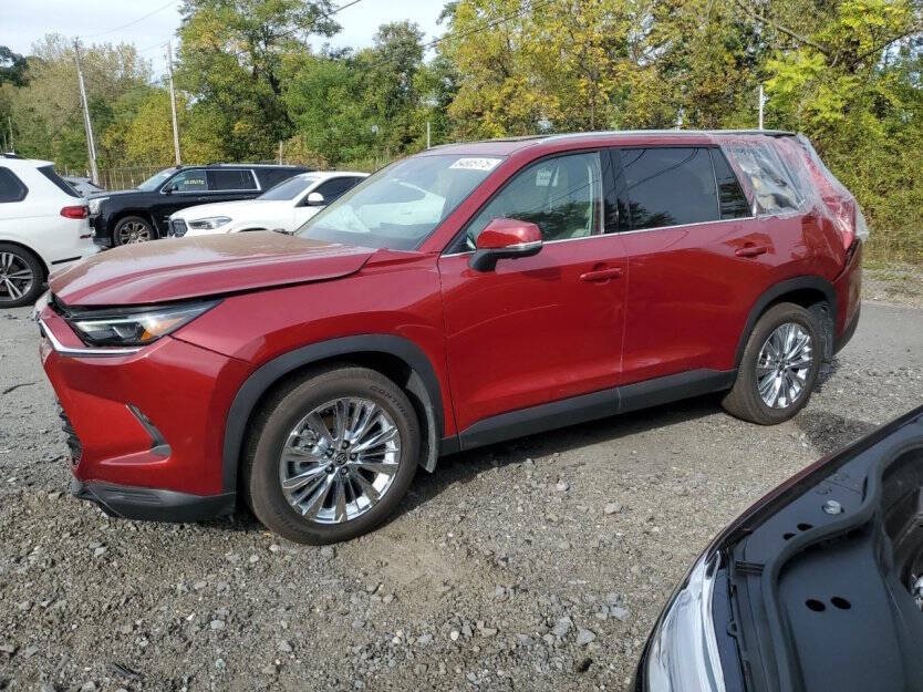 2025 Toyota Highlander Image 2