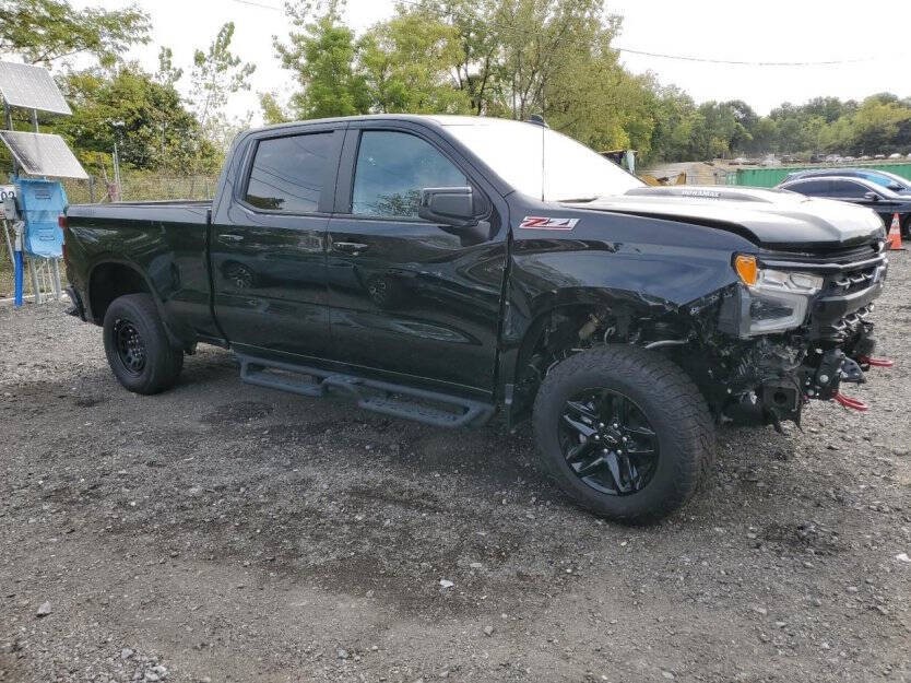 2024 Chevrolet Silverado 1500 Image 1