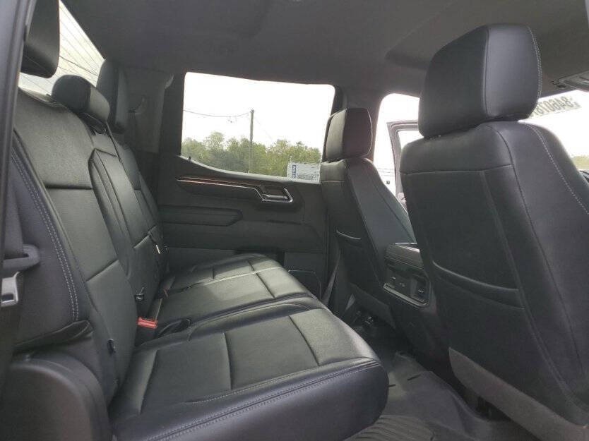 2024 Chevrolet Silverado 1500 Image 7