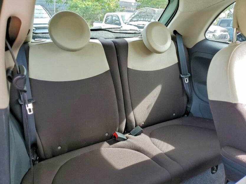 2013 FIAT 500 Image 7