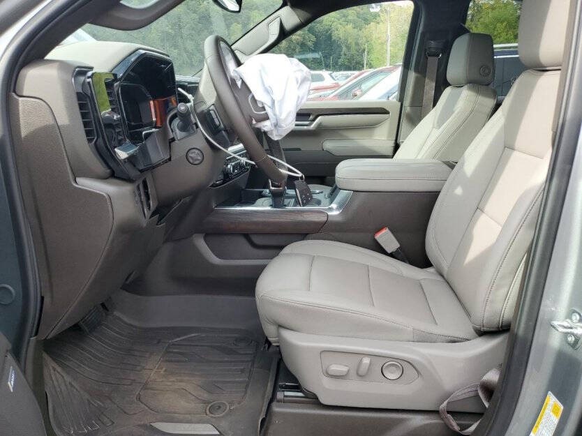 2025 GMC Sierra 1500 Image 6