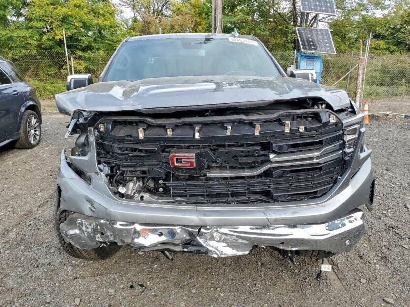 2025 GMC Sierra 1500 Image 2