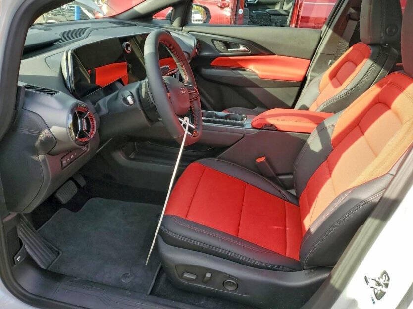 2025 Chevrolet Equinox Image 6