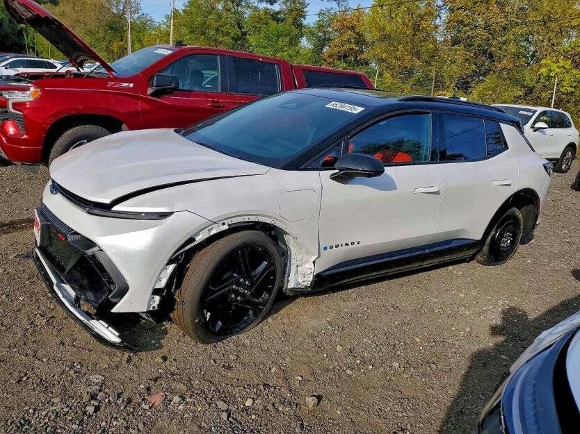 2025 Chevrolet Equinox Image 3