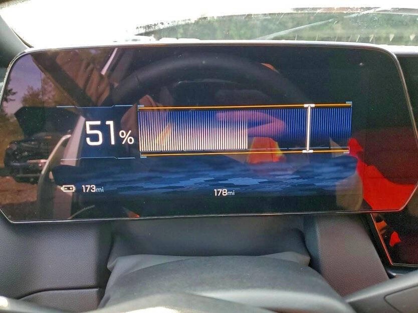 2025 Chevrolet Equinox Image 8