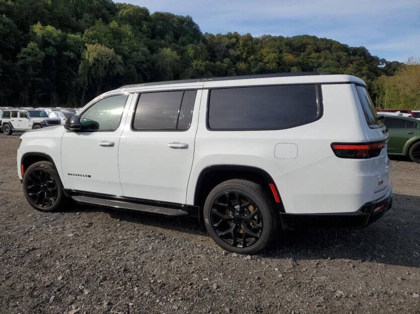 2024 Jeep Wagoneer L Image 4