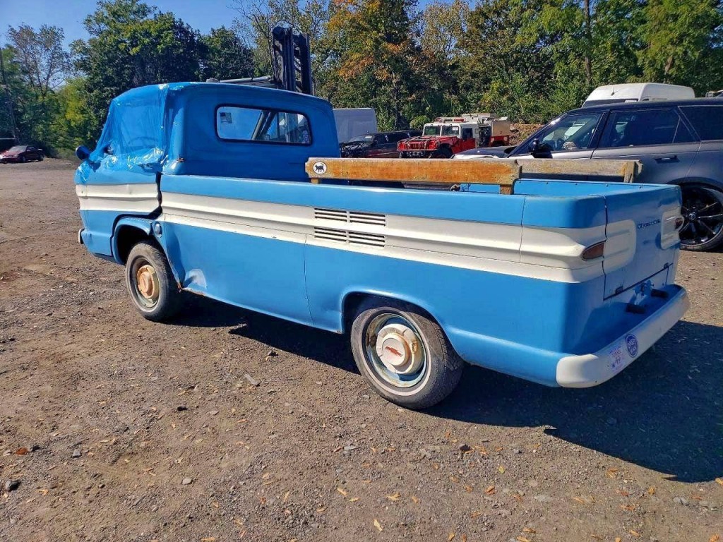 1963 Chevrolet Corvair Image 3