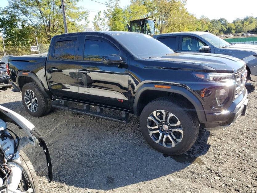 2024 GMC Canyon Image 1