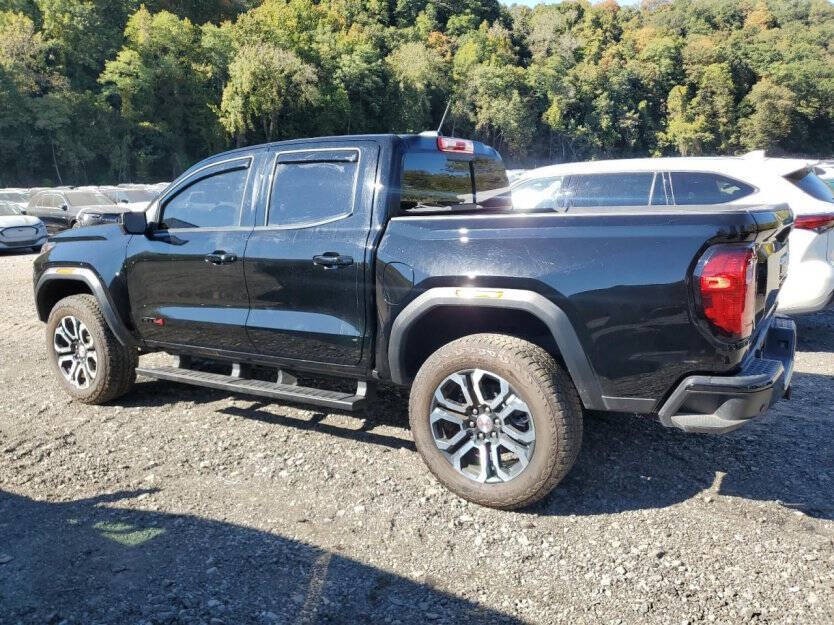 2024 GMC Canyon Image 3