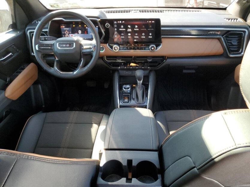 2024 GMC Canyon Image 7