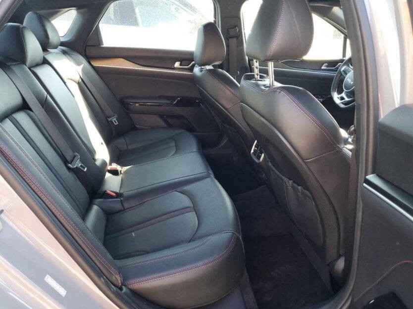 2023 Kia K5 Image 7