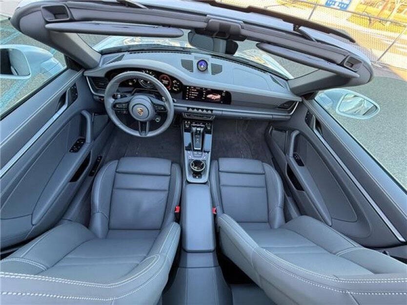 2024 Porsche 911 Image 7