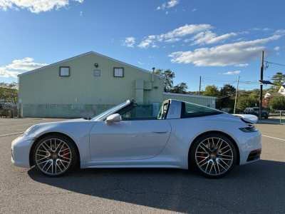 2024 Porsche 911 Image 3