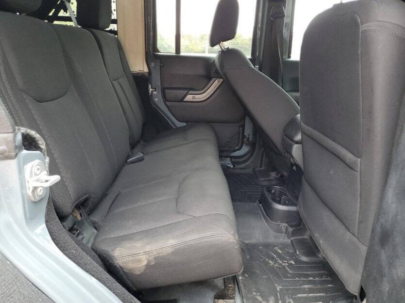 2015 Jeep Wrangler Unlimited Image 7