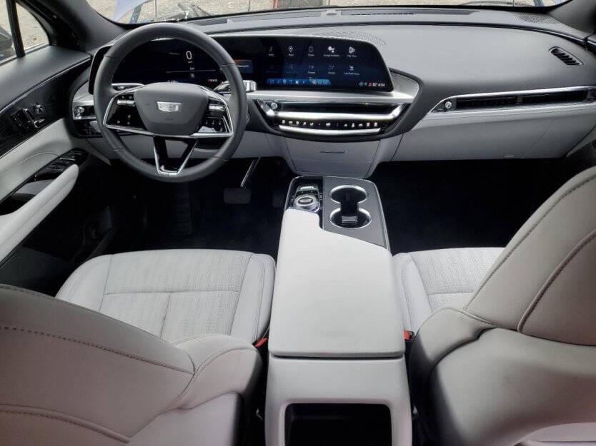 2024 Cadillac Lyriq Image 7
