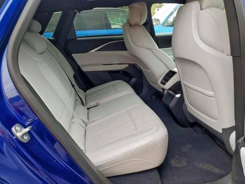 2024 Cadillac Lyriq Image 9