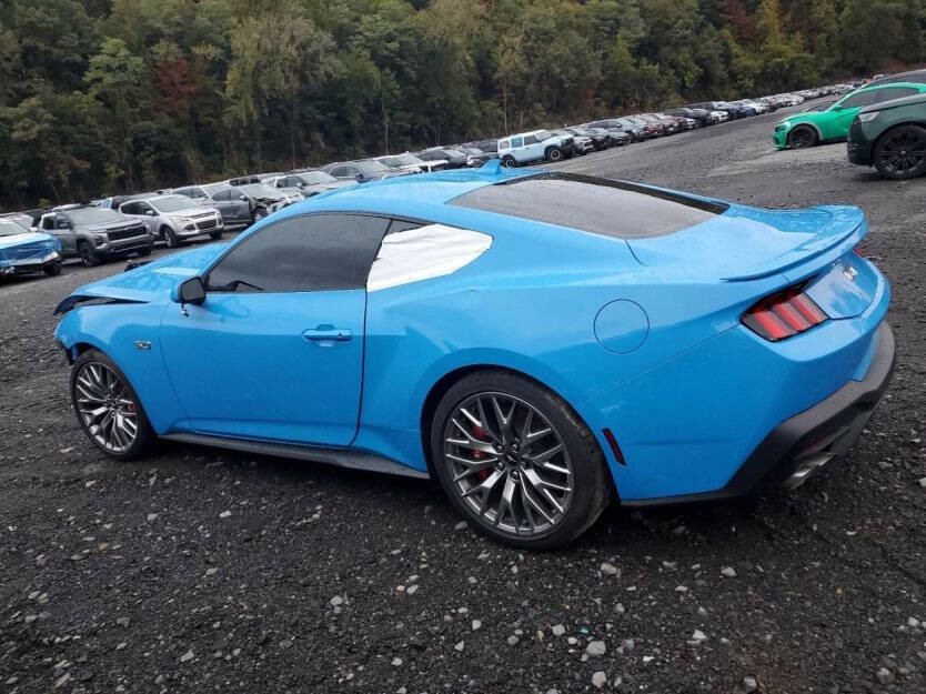 2025 Ford Mustang Image 4
