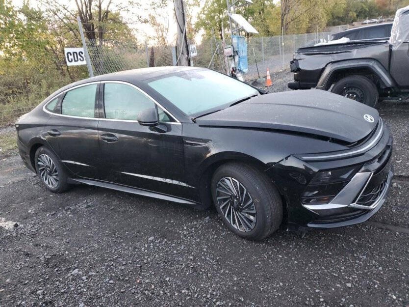 2025 Hyundai Sonata Image 1
