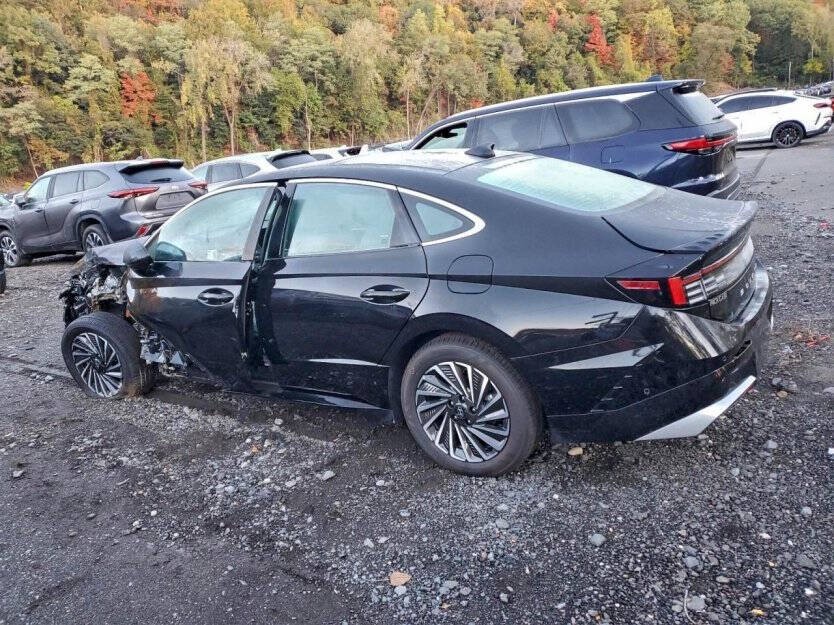 2025 Hyundai Sonata Image 3