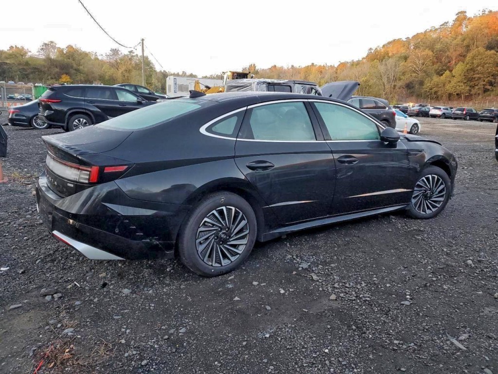 2025 Hyundai Sonata Image 4