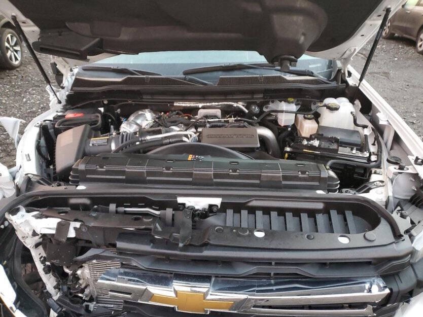 2025 Chevrolet Silverado 1500 Image 9