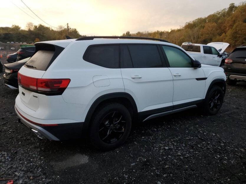 2025 Volkswagen Atlas Image 5