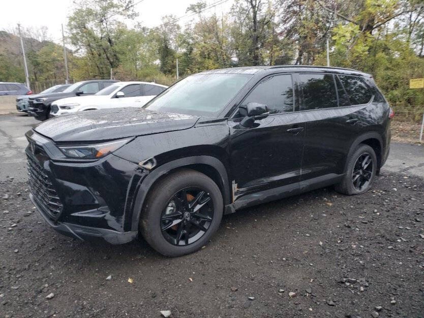 2025 Toyota Highlander Image 3