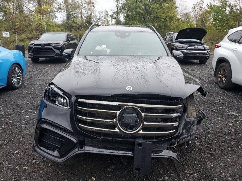 2024 Mercedes-Benz GLS-Class Image 2