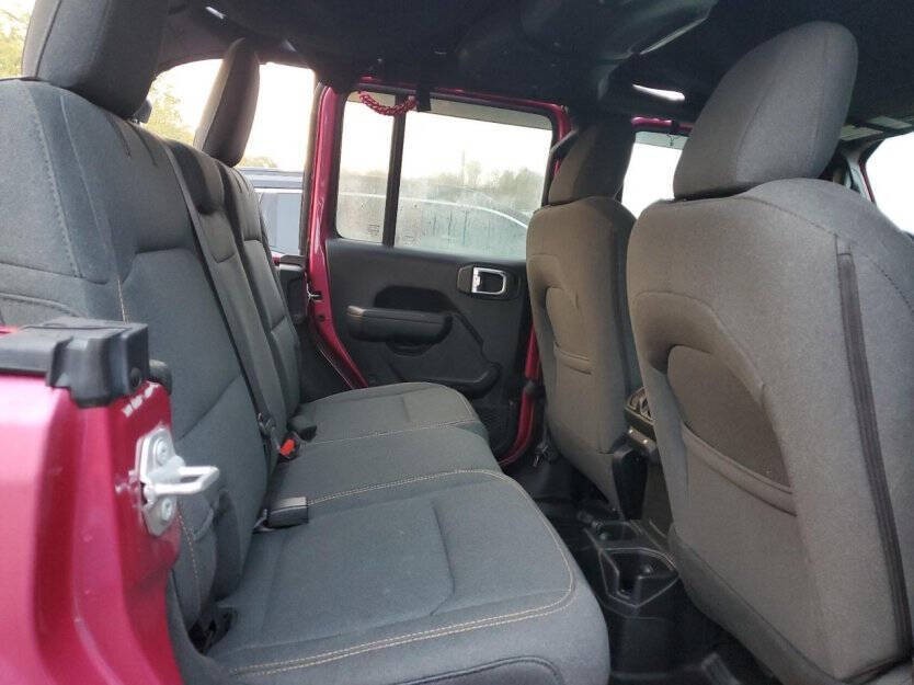 2024 Jeep Wrangler Image 9