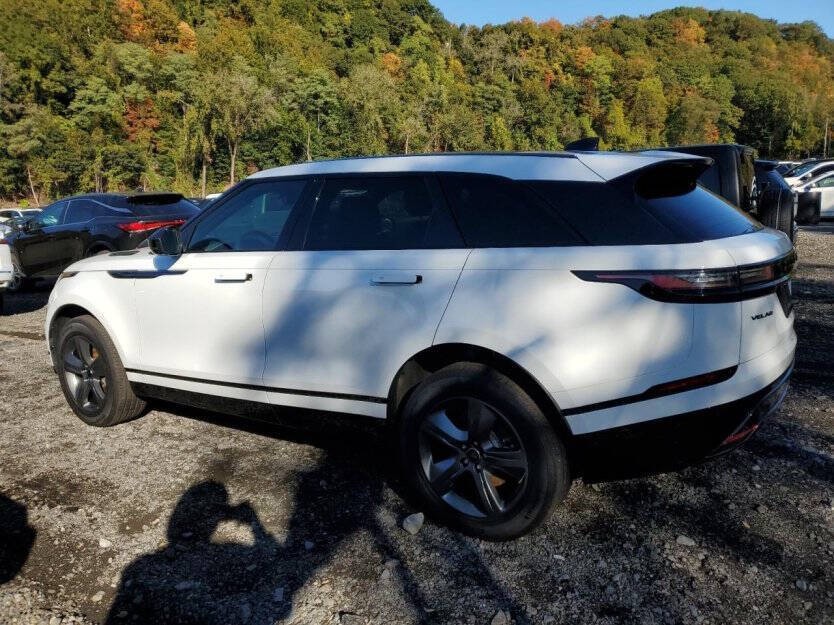 2025 Land Rover Range Rover Image 3