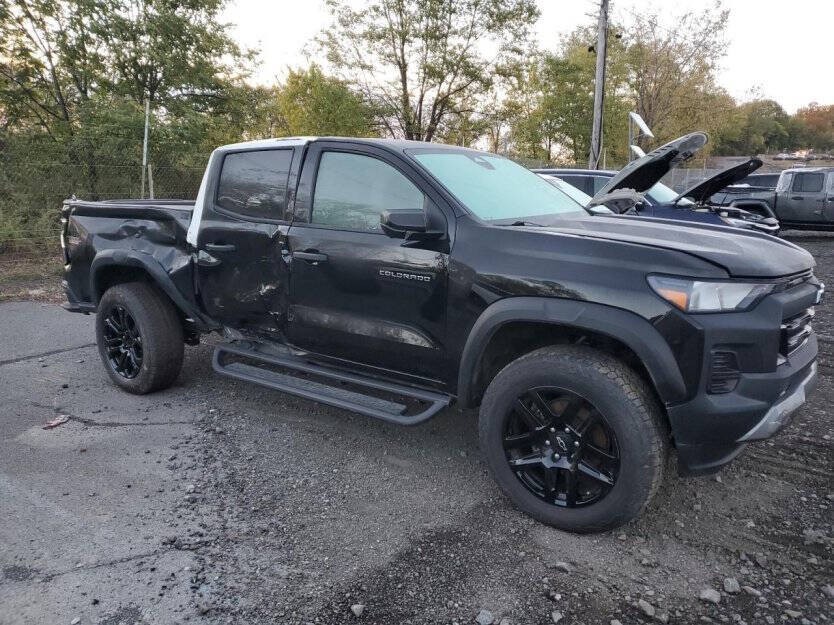 2023 Chevrolet Colorado Image 1