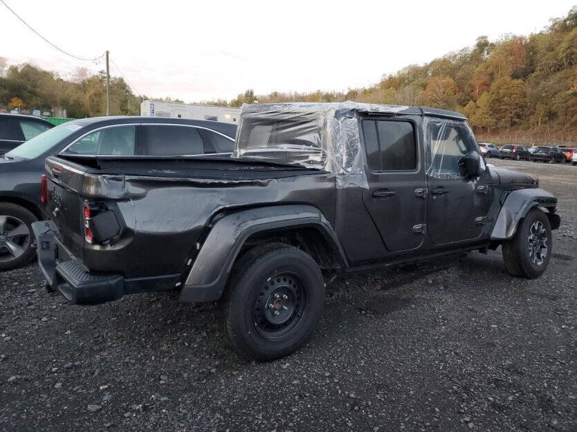 2025 Jeep Gladiator Image 4