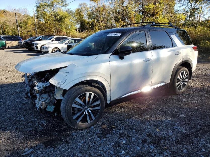 2023 Nissan Pathfinder Image 3