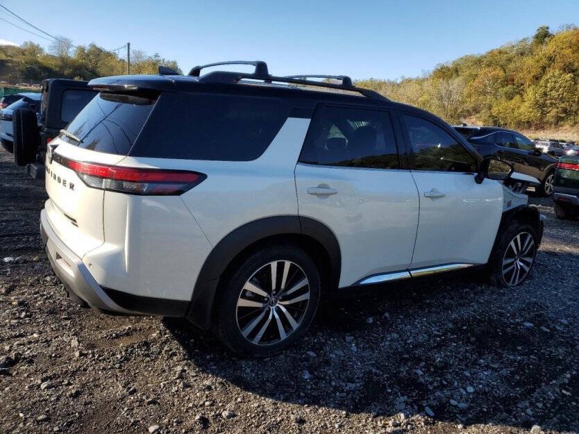 2023 Nissan Pathfinder Image 5